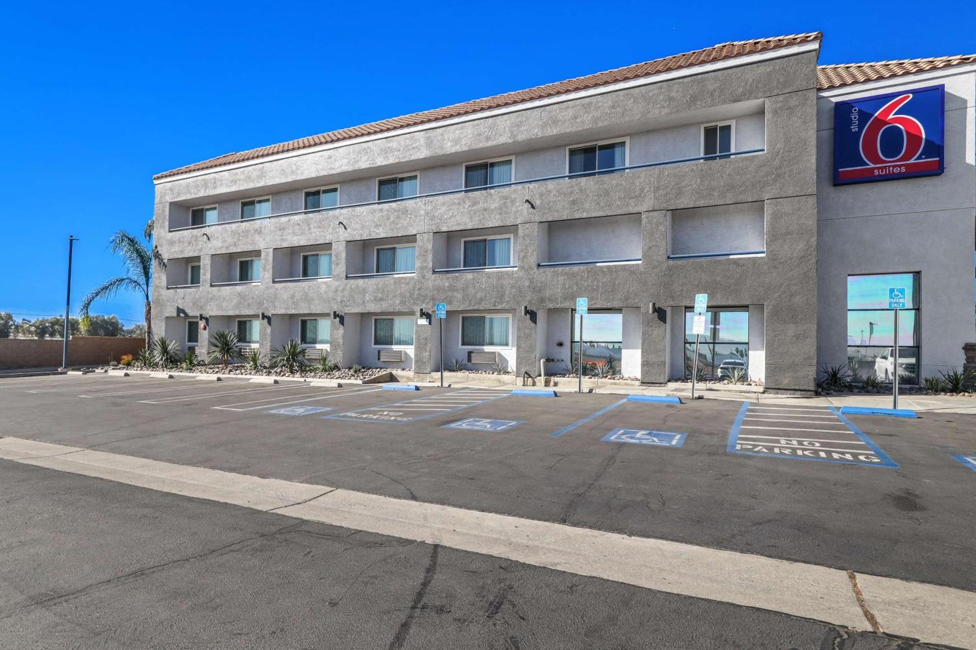 Studio 6 Suites Perris, Ca Экстерьер фото