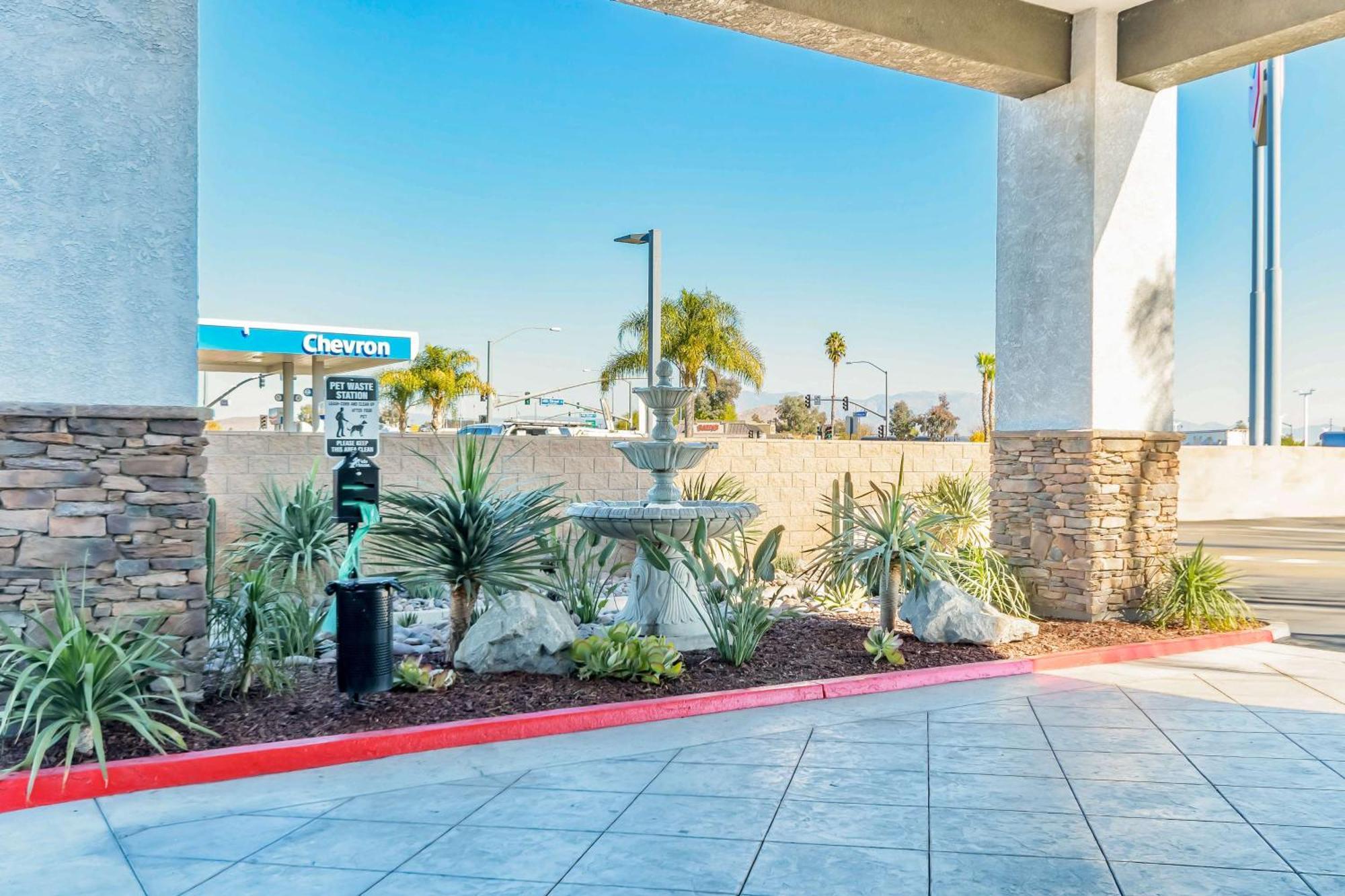 Studio 6 Suites Perris, Ca Экстерьер фото
