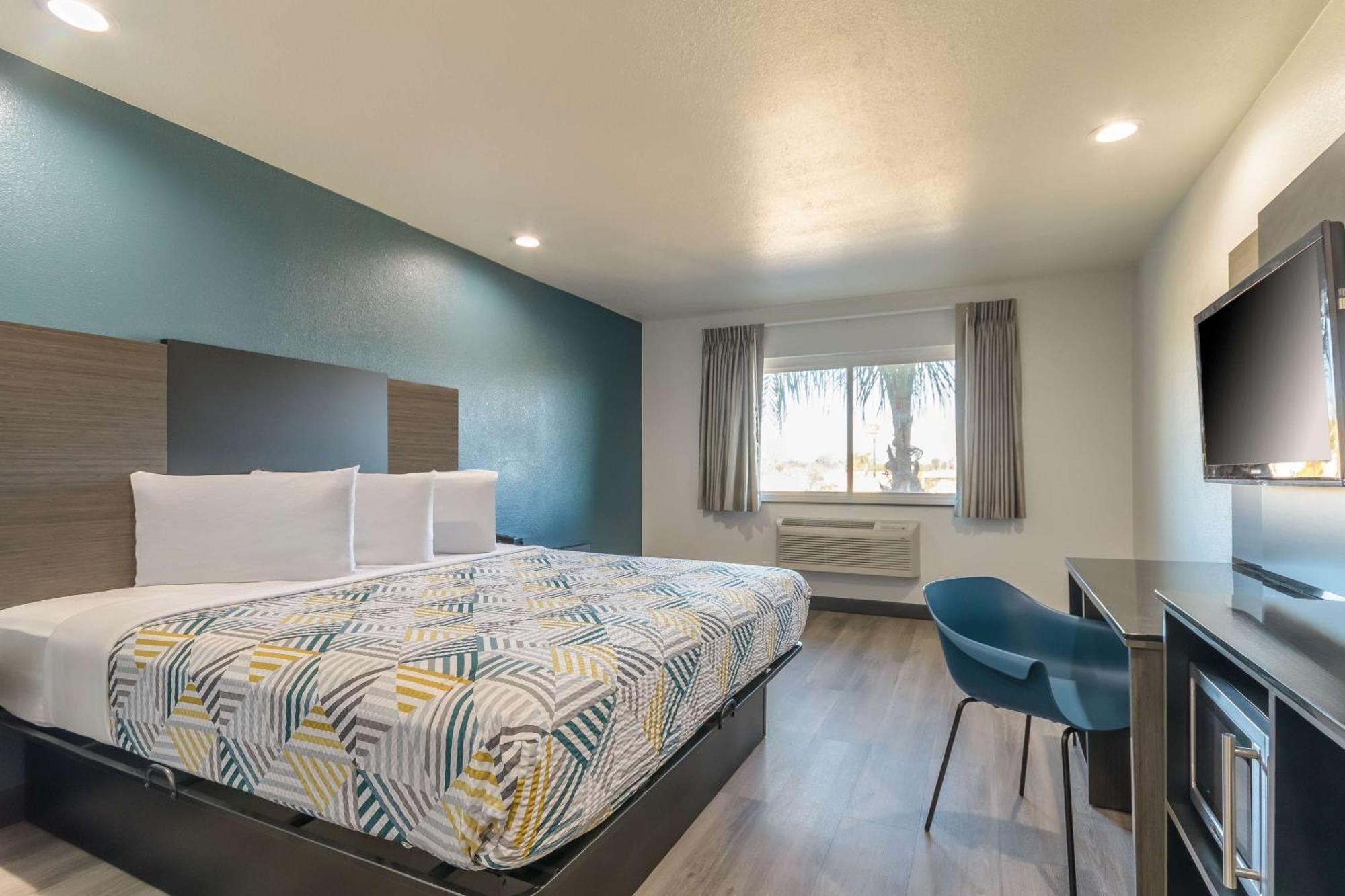 Studio 6 Suites Perris, Ca Экстерьер фото