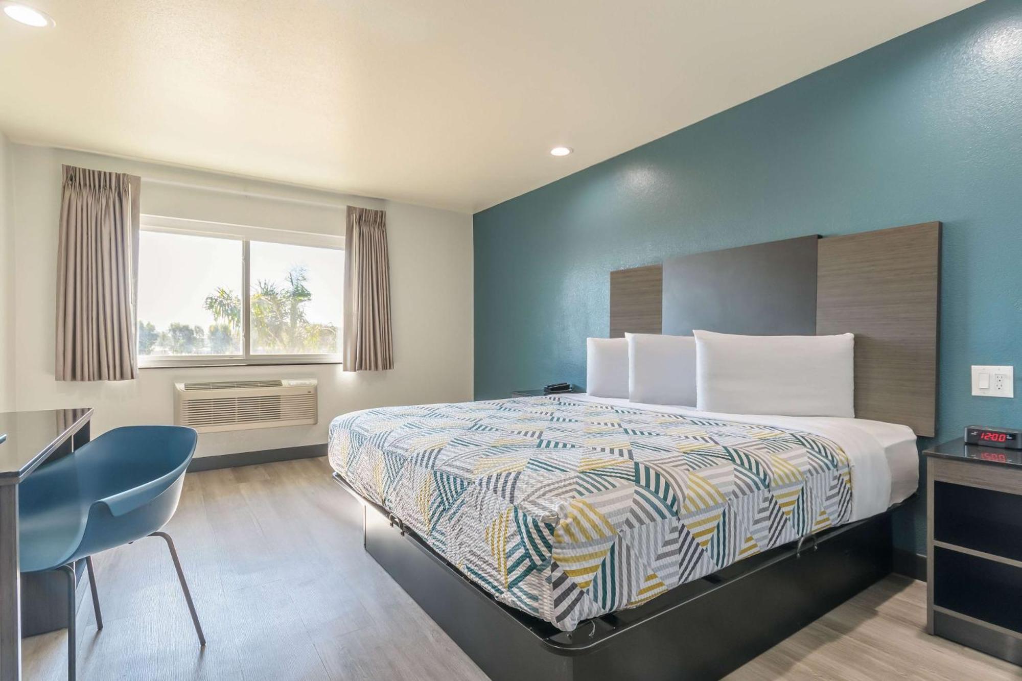 Studio 6 Suites Perris, Ca Экстерьер фото
